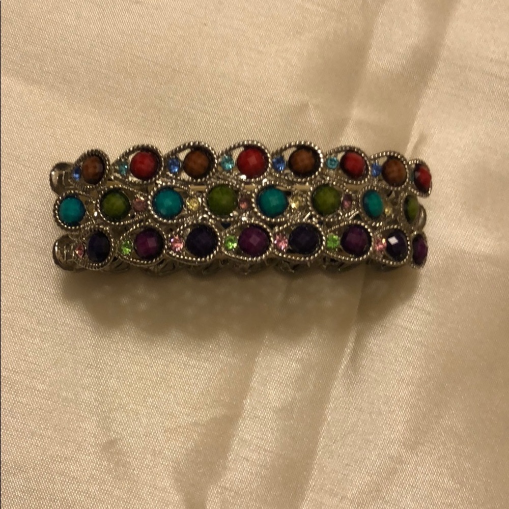 Multi-colored fashion bracelet